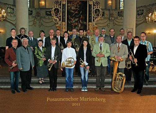Klicken Sie ins Bild und Sie k�nnen auch die Namen der Bl�ser lesen! (01.05.2011).